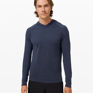 Men’s lululemon hooded performance long sleeve